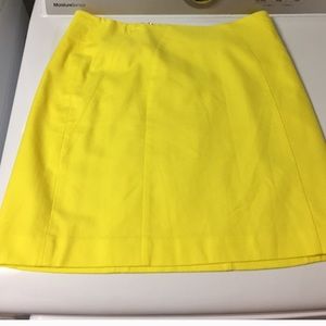 NWOT bright yellow Loft skirt SZ 4